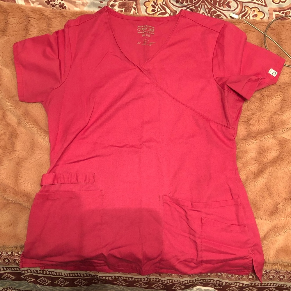 Cherokee scrub top